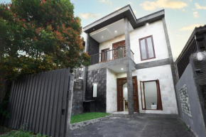 Cozy House in Canggu